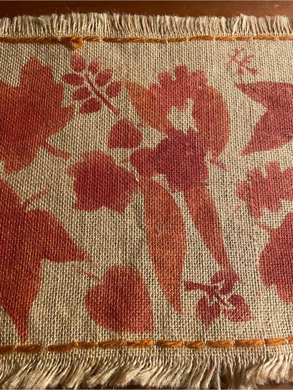 N/A beige burlap